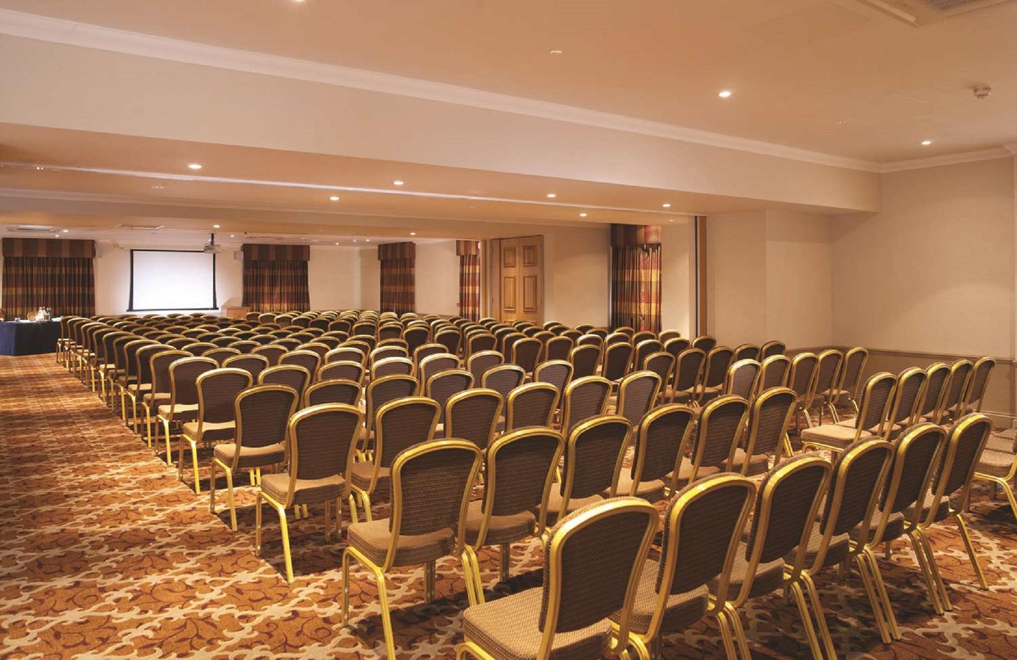 Macdonald Frimley Hall Hotel & Spa Кэмберлей Экстерьер фото