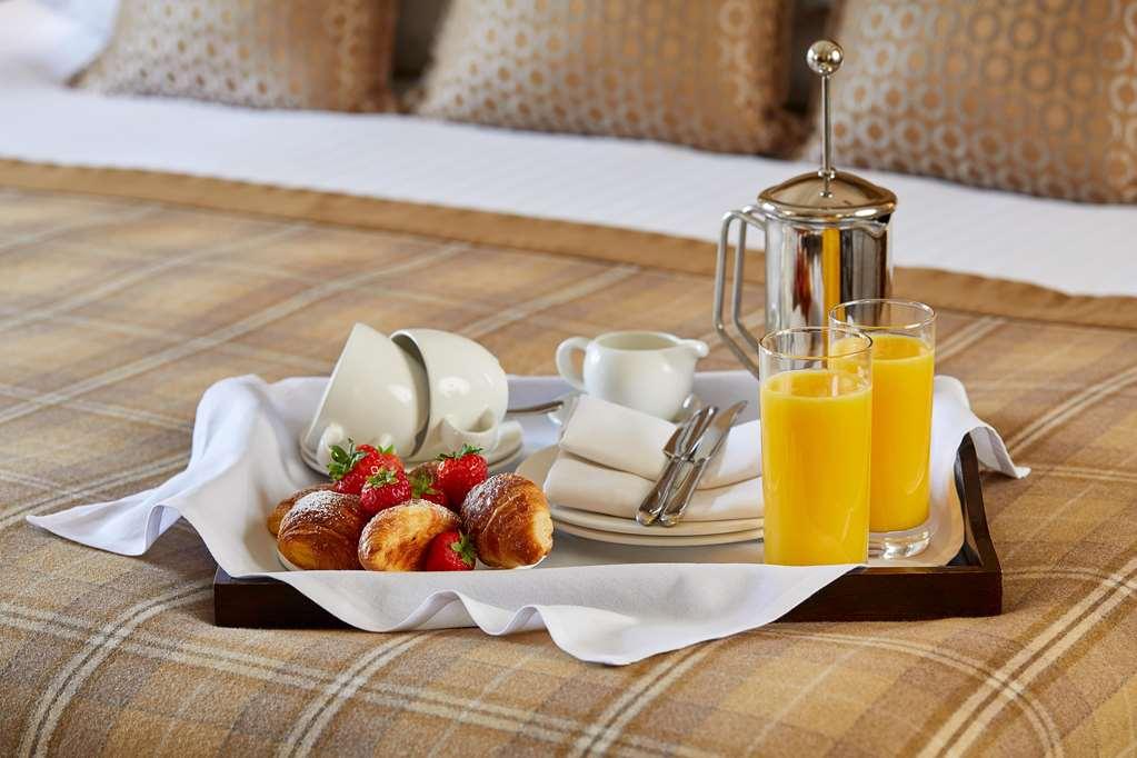 Macdonald Frimley Hall Hotel & Spa Кэмберлей Номер фото