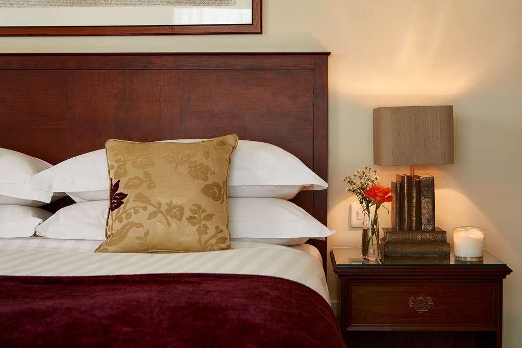 Macdonald Frimley Hall Hotel & Spa Кэмберлей Номер фото