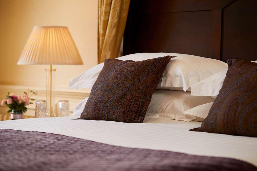 Macdonald Frimley Hall Hotel & Spa Кэмберлей Номер фото