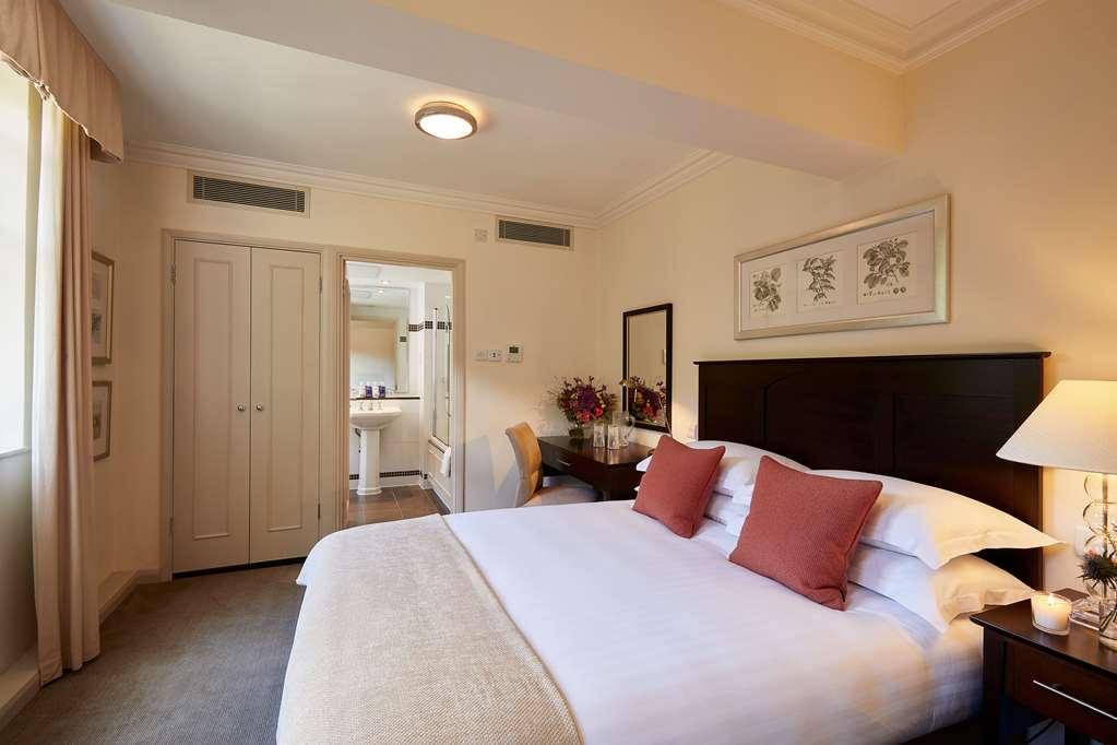 Macdonald Frimley Hall Hotel & Spa Кэмберлей Номер фото