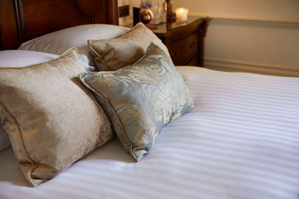 Macdonald Frimley Hall Hotel & Spa Кэмберлей Номер фото